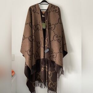 Gucci Reversible Jumbo GG Cashmere Cape